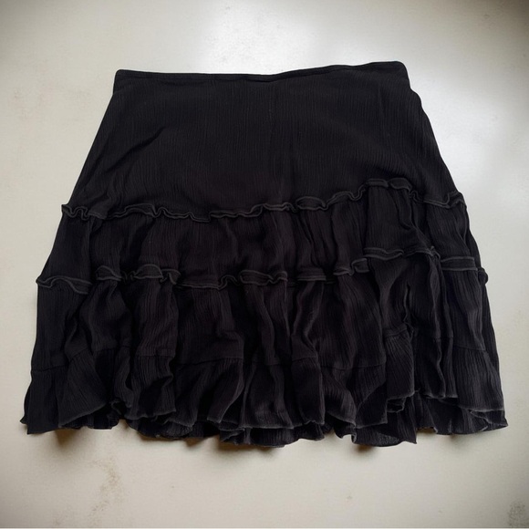 WILD MOSS • Black Ruffled Mini Skirt - Picture 7 of 7